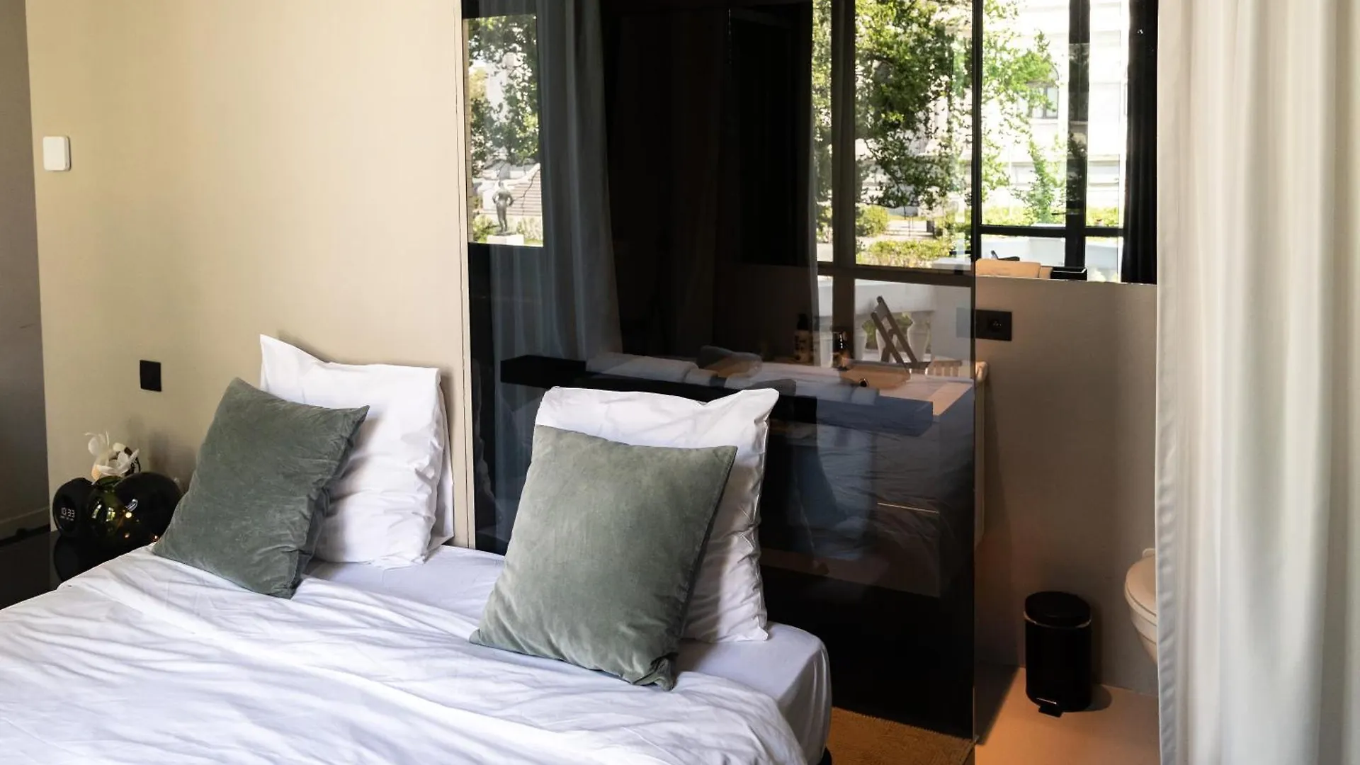 Museum Suites Antwerpen 0*,  Belgien