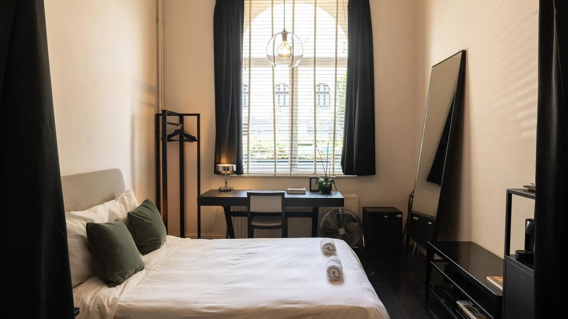 Museum Suites Antwerpen 0*,